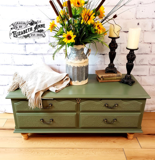 Vintage Cedar Hope Chest in Evergreen Juniper Green, Natural Wood | Entryway Storage Bench | Linens & Blankets Antique Storage
